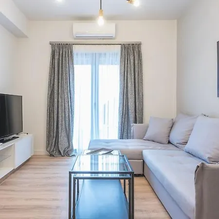 Elegant & Spacious Apartment